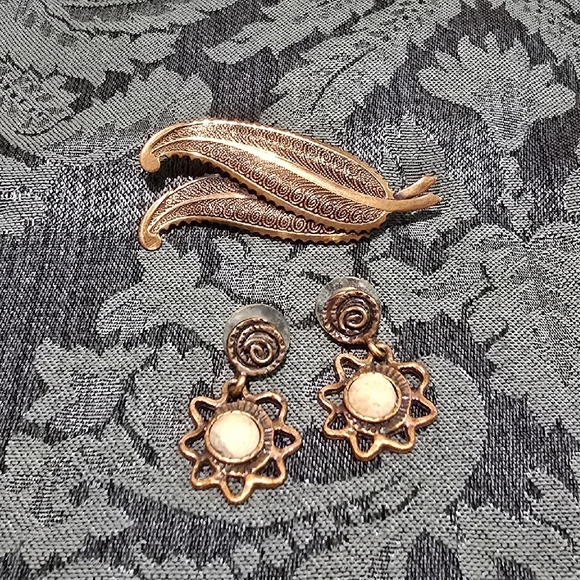 Vintage Copper Brooch and Earrings - Picture 7 of 7